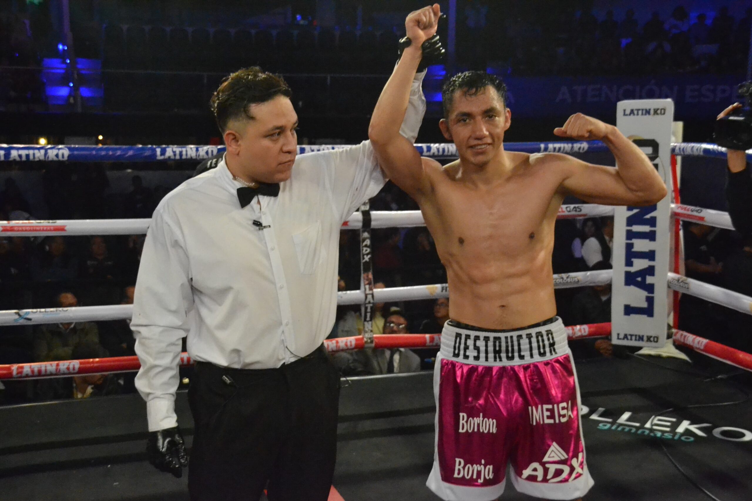 ‘DESTRUCTOR’ MERCADO ARRASÓ AL IMPLACABLE ‘VIOLENTO’ HERNÁNDEZ