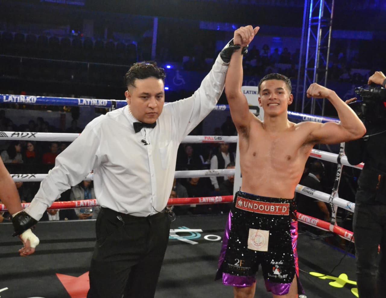 ALEJANDRO COTA DOMÓ AL ‘FINITO’ PÉREZ EN PUEBLA 