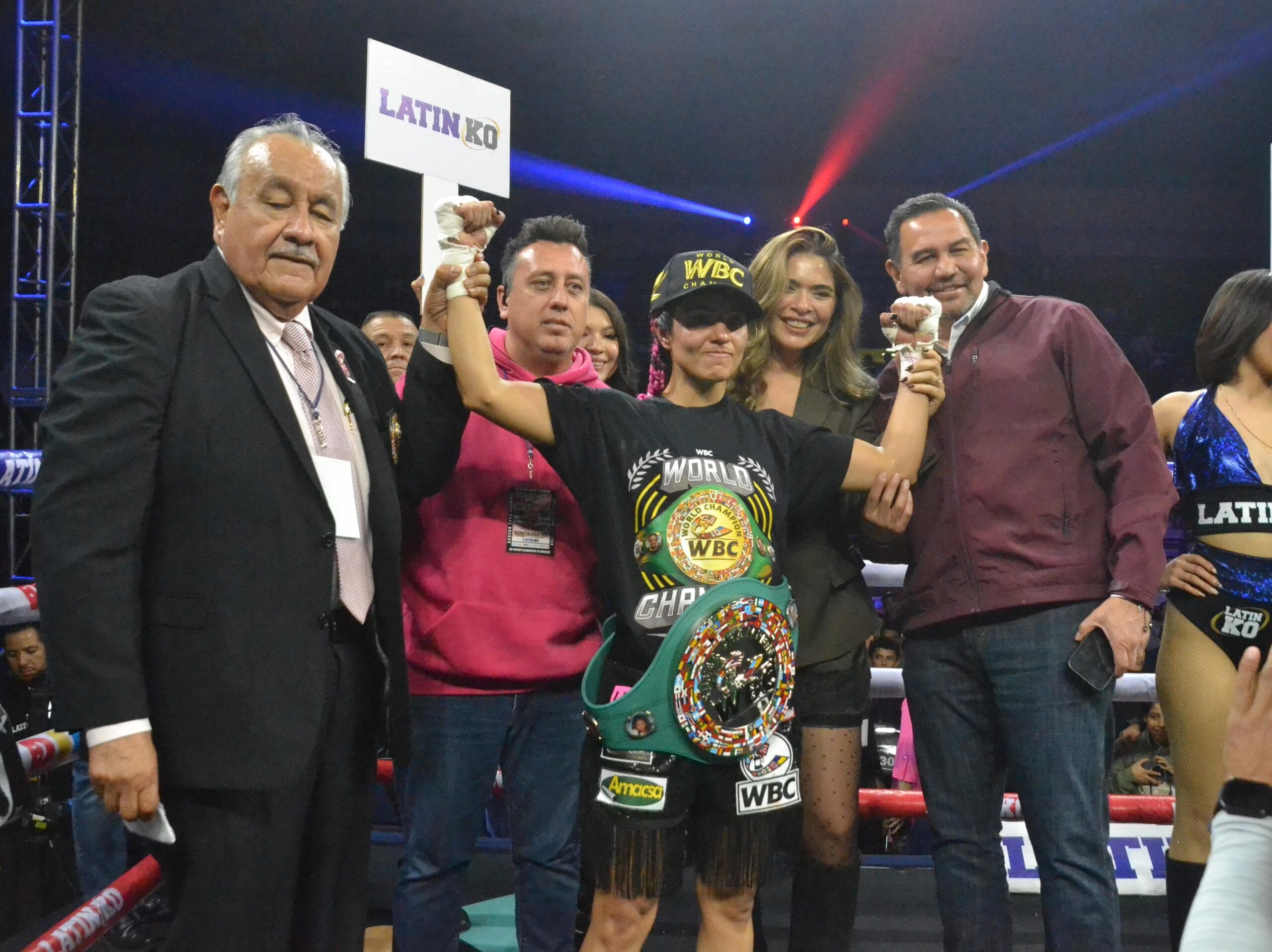 HERÓICO, ‘BONITA’ FERNÁNDEZ ES NUEVA CAMPEONA MUNDIAL SILVER WBC 