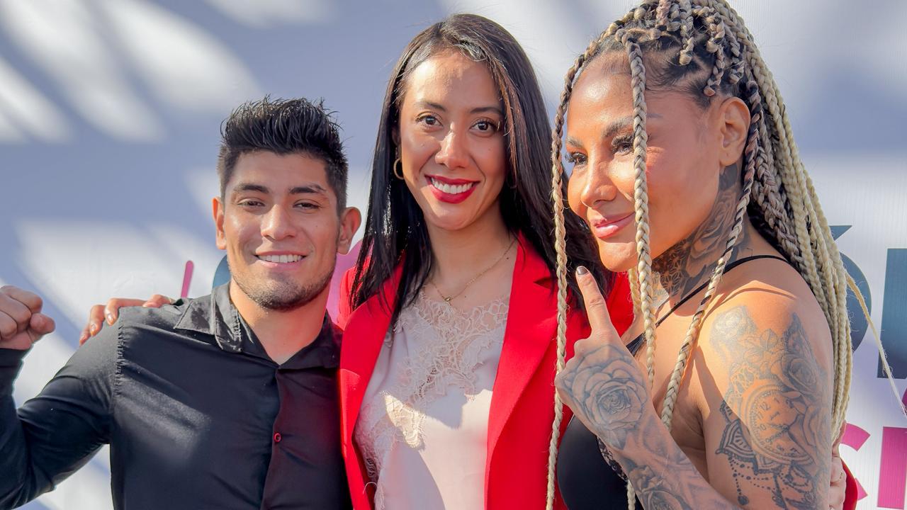 PRESENTAN CON LLUVIA DE ESTRELLAS CAMPEONATO WBC EN GÓMEZ PALACIO POR TELEVISA 