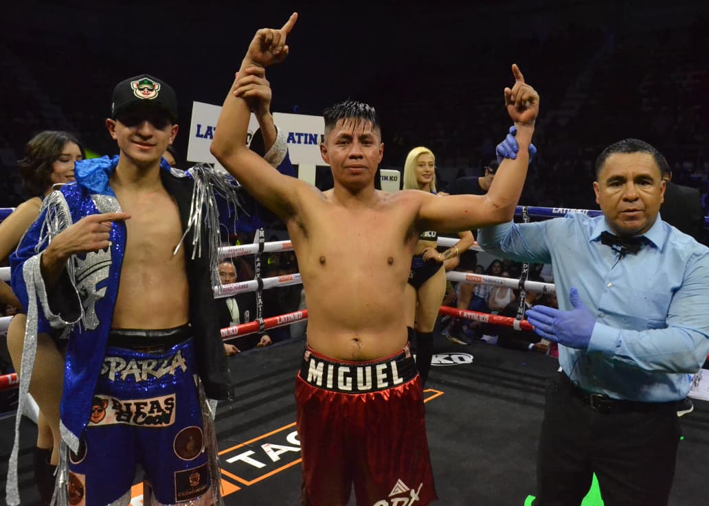 ‘FANTÁSTICO’ ESPARZA PIERDE EL INVICTO EN GUERRA QUE HUELE A REVANCHA 