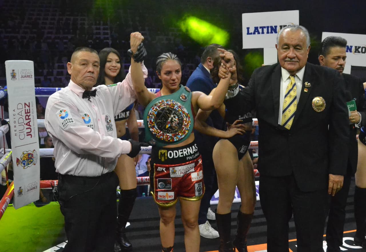 SIN PIEDAD, ‘BONITA’ FERNÁNDEZ DOMINA A TSUNAMI Y RETIENE TÍTULO MUNDIAL WBC 