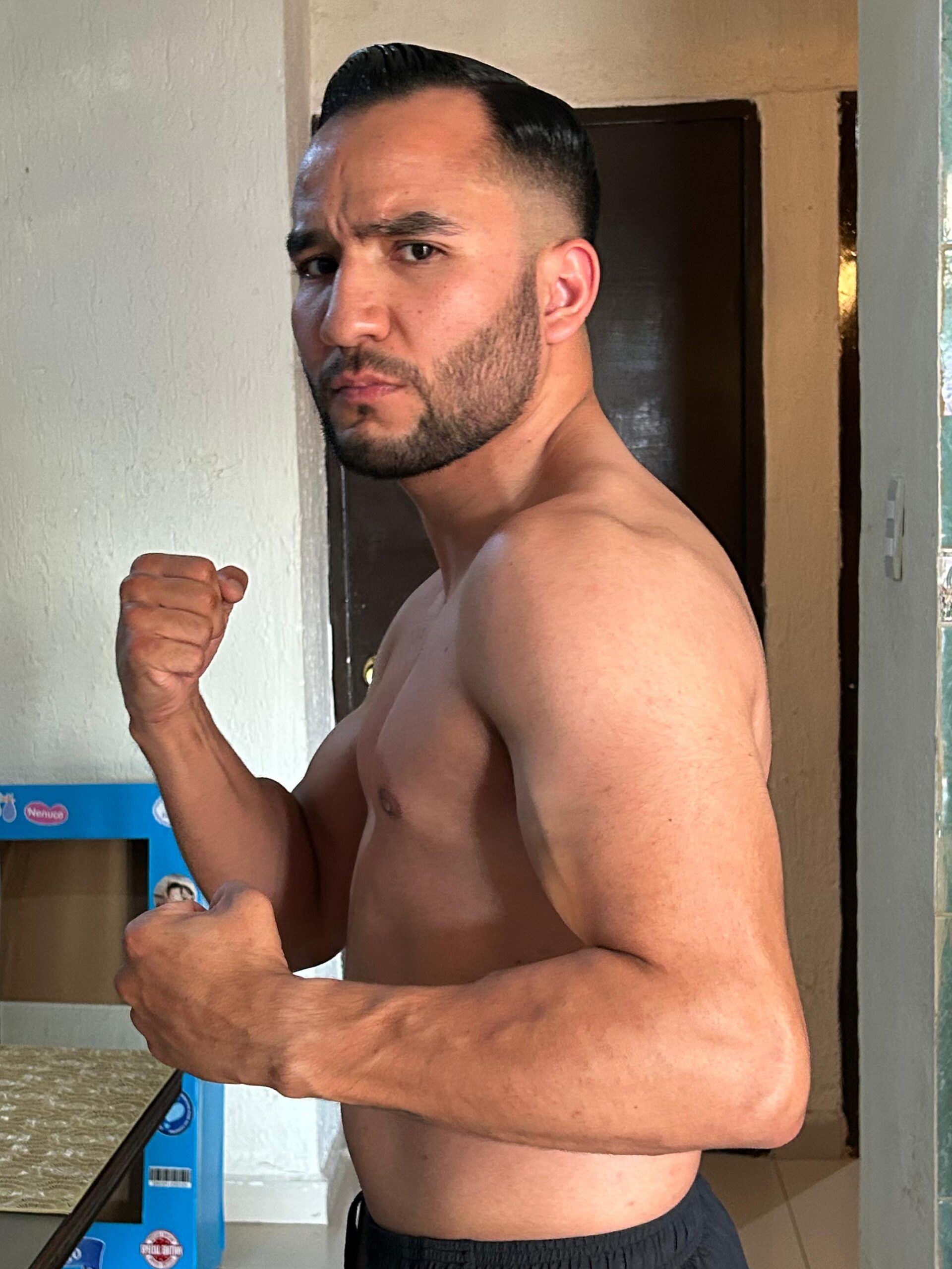 “JOSELITO NO SERÁ MI VERDUGO, MI INVICTO LO DEFENDERÉ A CAPA Y ESPADA”: OLIVAS JR.